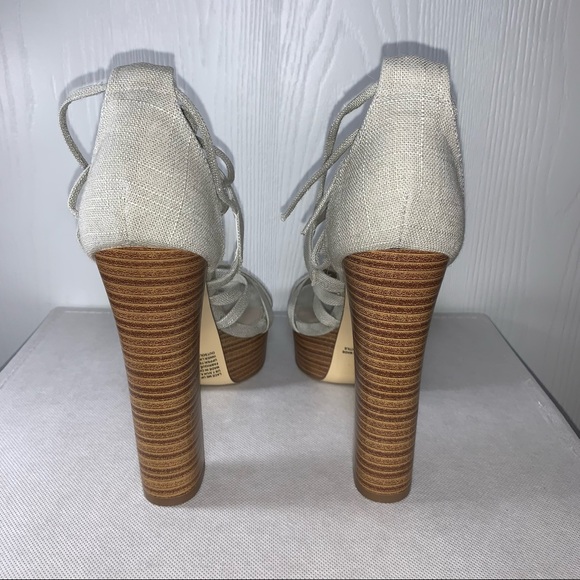 Brand New Lace-Up Platform Heels - Picture 3 of 4